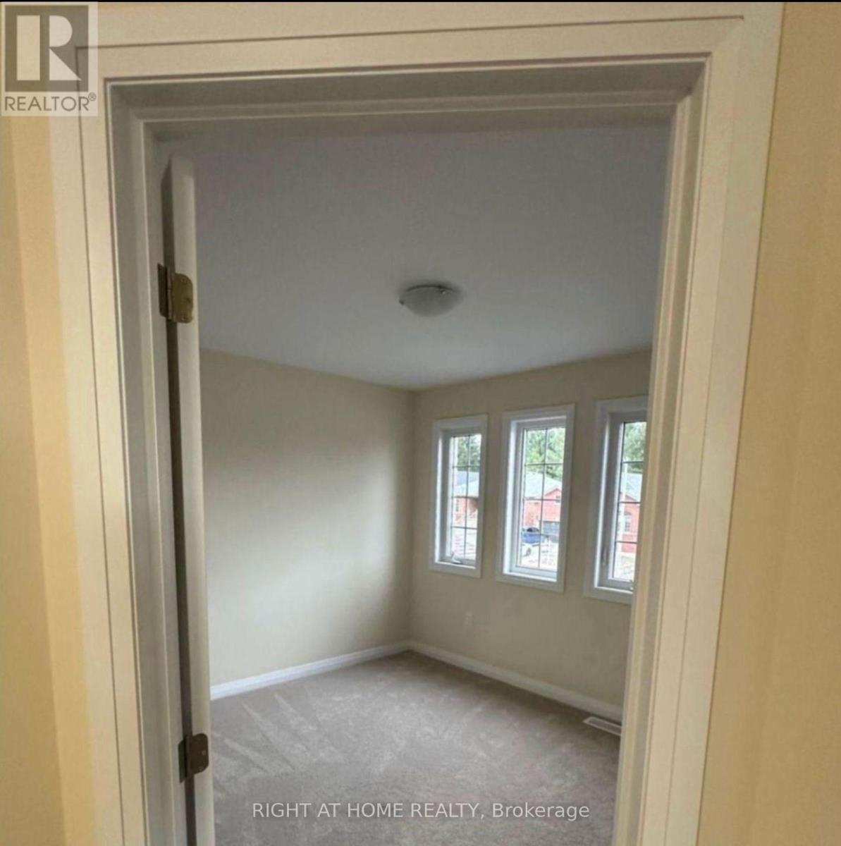 5 Revol Road, Penetanguishene, Ontario  L9M 1N8 - Photo 21 - S12790894