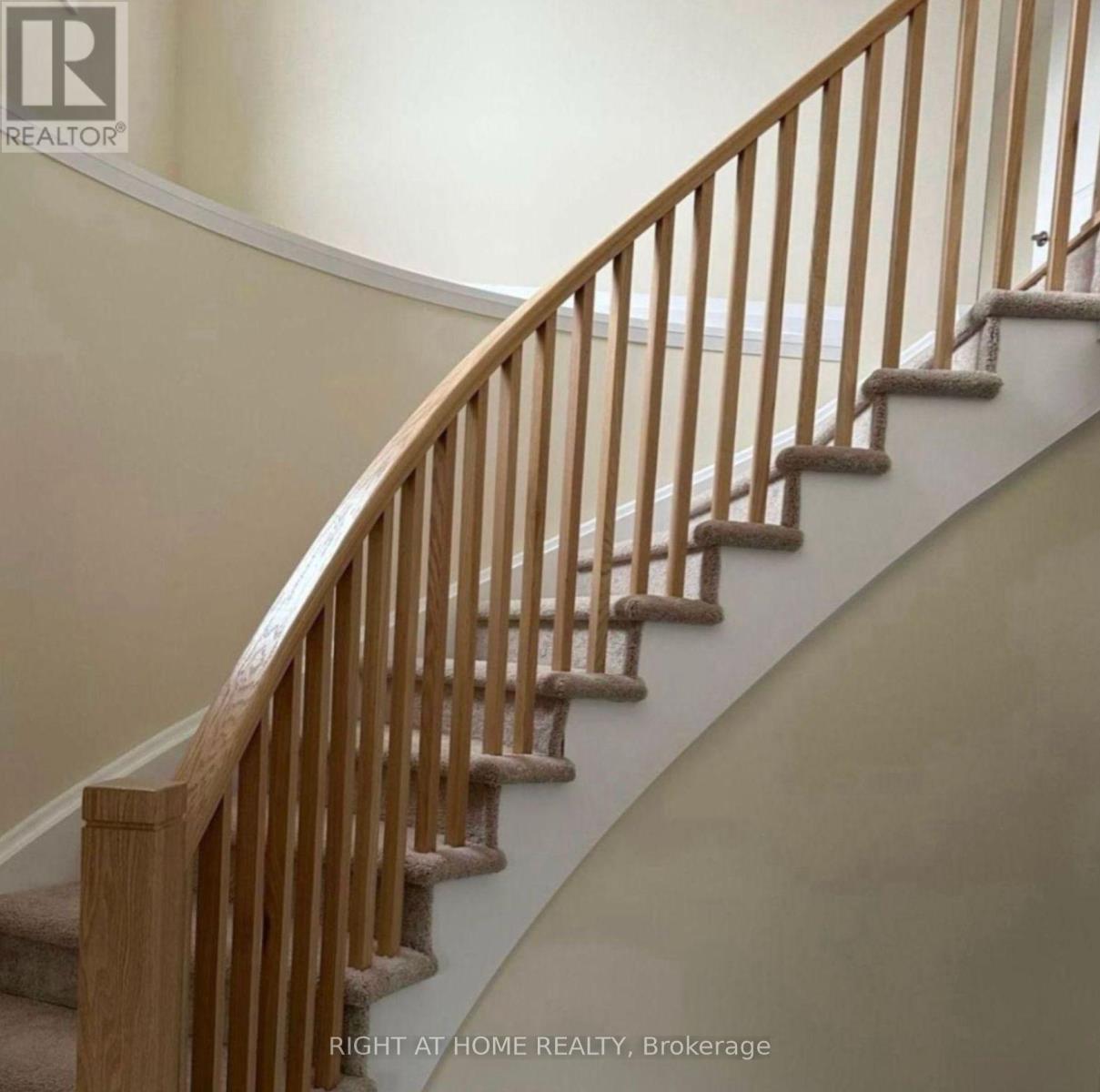 5 Revol Road, Penetanguishene, Ontario  L9M 1N8 - Photo 8 - S12790894