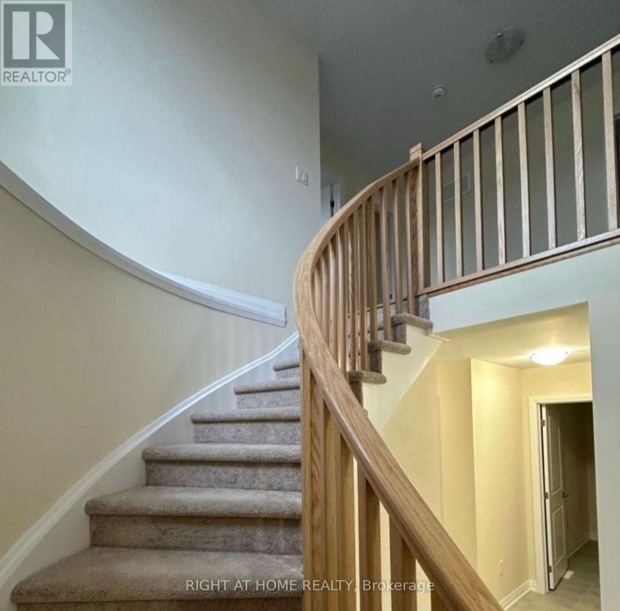 5 Revol Road, Penetanguishene, Ontario  L9M 1N8 - Photo 9 - S12790894