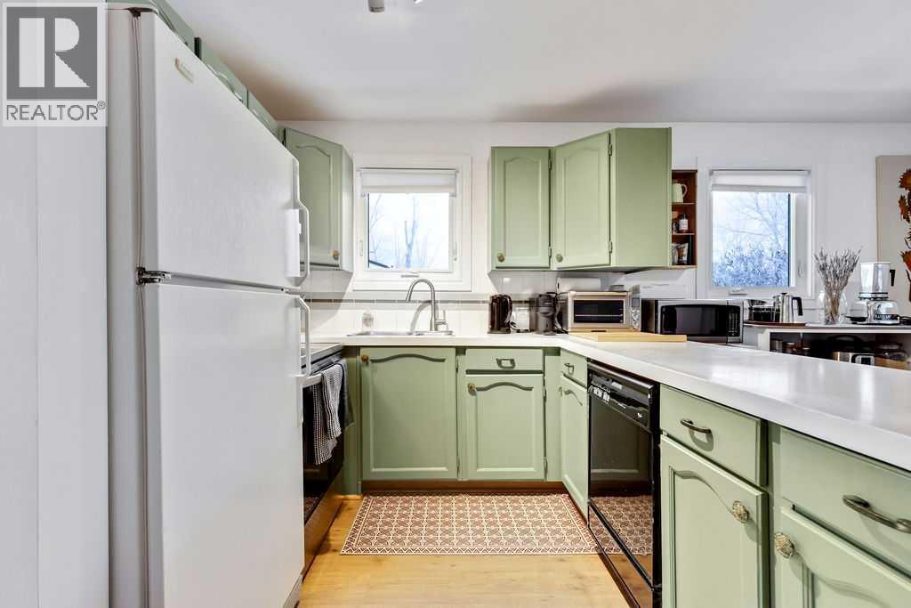 411 Mountain View Place, Longview, Alberta  T0L 0H0 - Photo 8 - A2279520