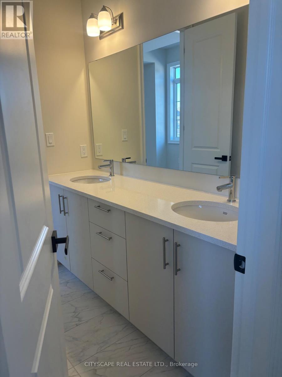 1236 Queens Plate Road, Oakville, Ontario  L6M 5M3 - Photo 12 - W12532896