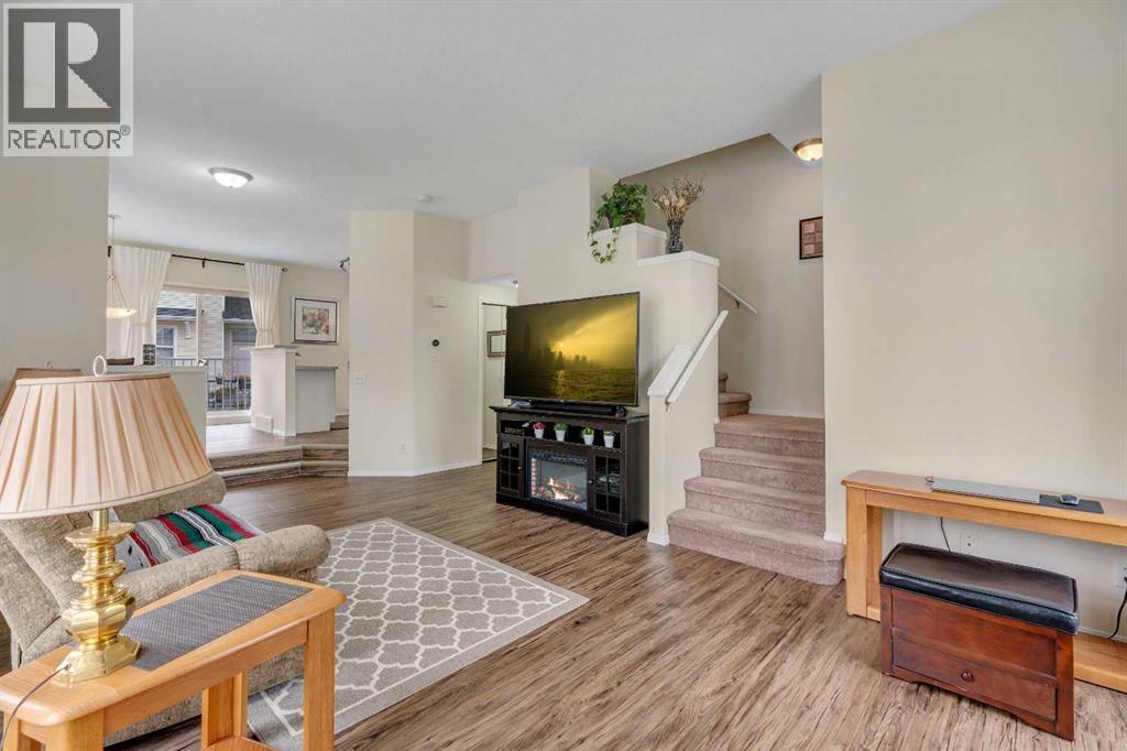 117 Mckenzie Towne Gate Se, Calgary, Alberta  T2Z 4G2 - Photo 15 - A2275295