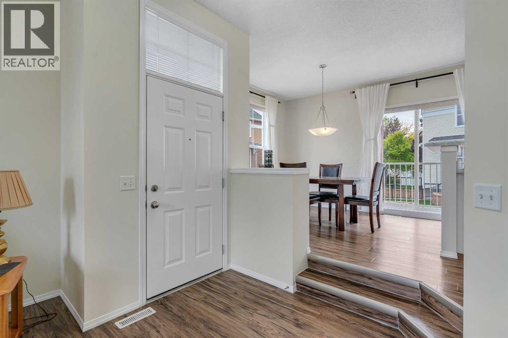 117 Mckenzie Towne Gate Se, Calgary, Alberta  T2Z 4G2 - Photo 12 - A2275295