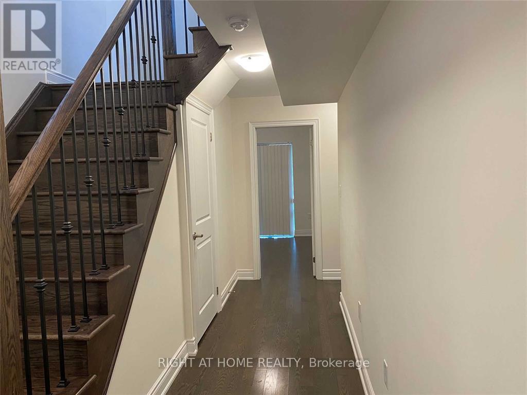 12 Pony Farm Drive, Toronto (Willowridge-Martingrove-Richview), Ontario  M9R 0B3 - Photo 27 - W12790274