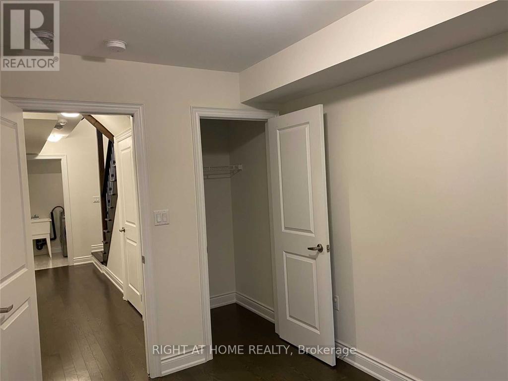 12 Pony Farm Drive, Toronto (Willowridge-Martingrove-Richview), Ontario  M9R 0B3 - Photo 29 - W12790274