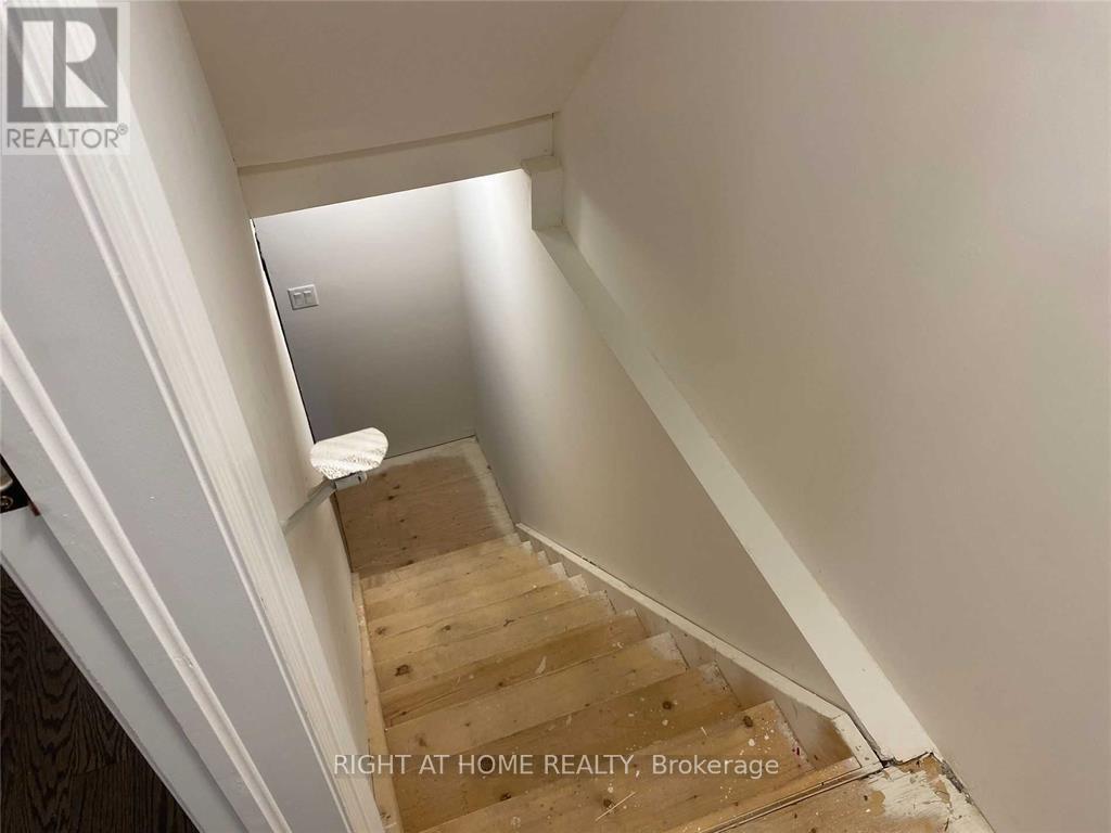 12 Pony Farm Drive, Toronto (Willowridge-Martingrove-Richview), Ontario  M9R 0B3 - Photo 33 - W12790274