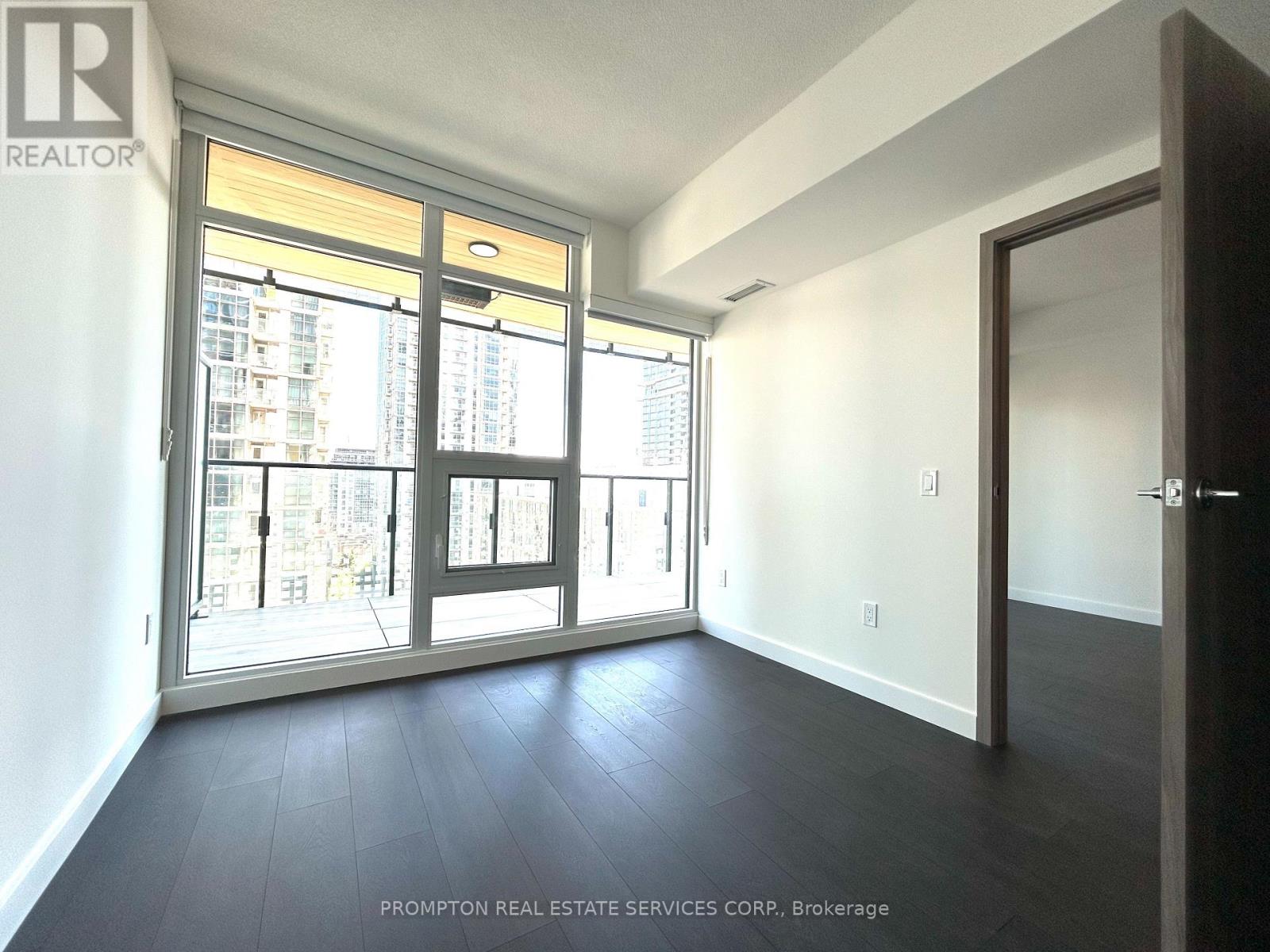 916 - 1 Concord Cityplace Way, Toronto, Ontario  M5V 0X3 - Photo 4 - C12790902