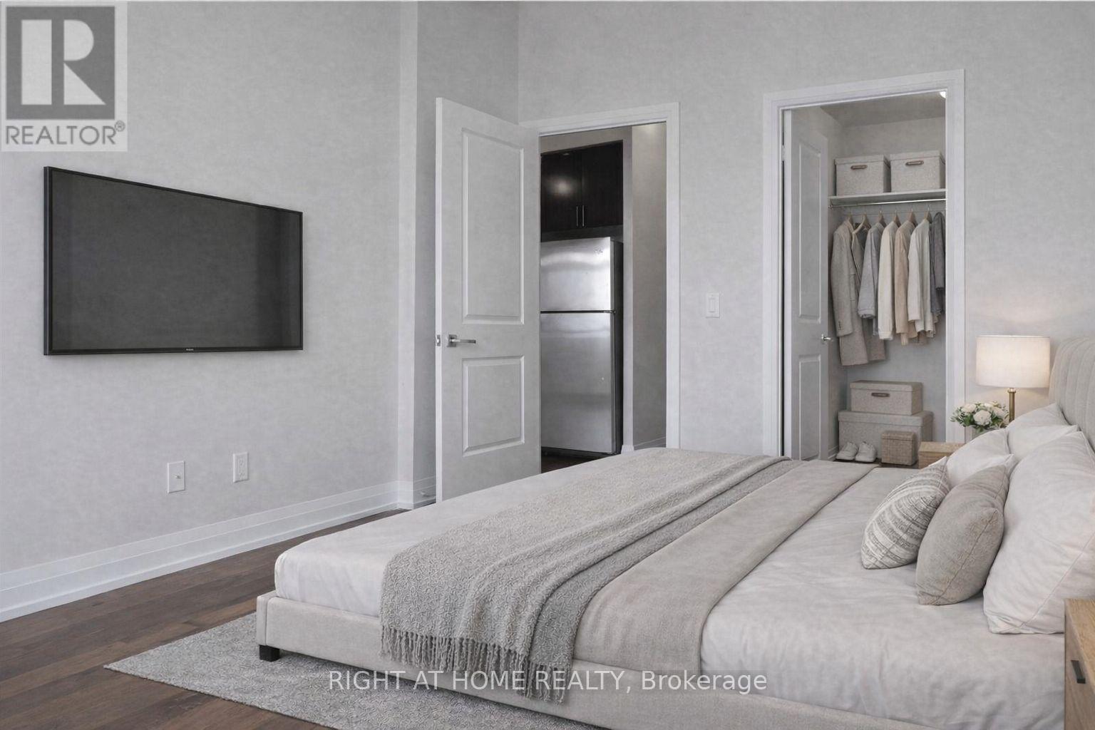 712 - 75 North Park Road, Vaughan (Beverley Glen), Ontario  L4J 0H8 - Photo 5 - N12790230