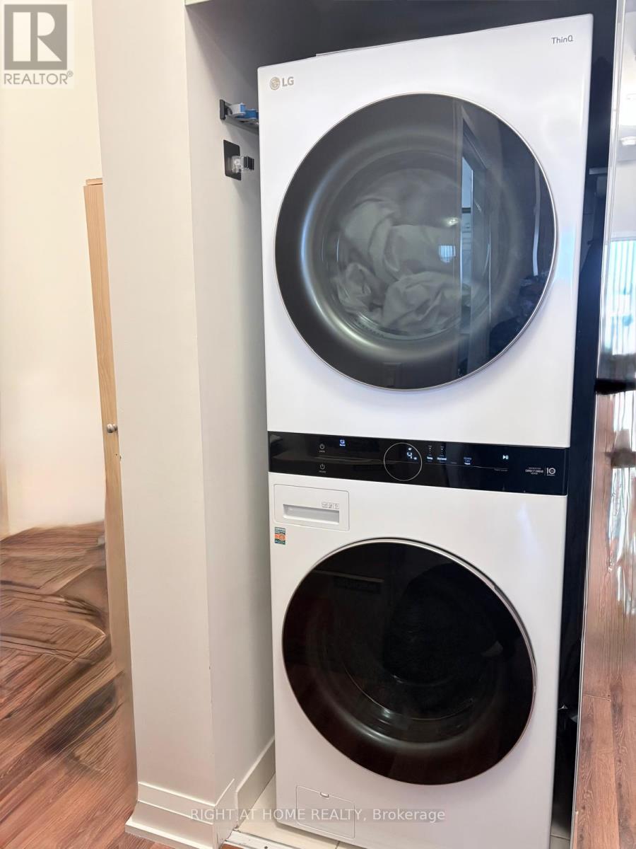 712 - 75 North Park Road, Vaughan (Beverley Glen), Ontario  L4J 0H8 - Photo 9 - N12790230