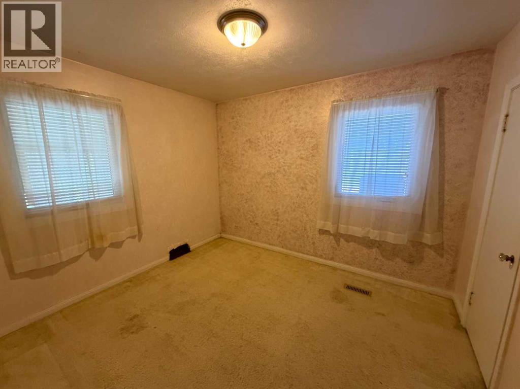 1036 12a Street S, Lethbridge, Alberta  T1K 1R4 - Photo 11 - A2286602