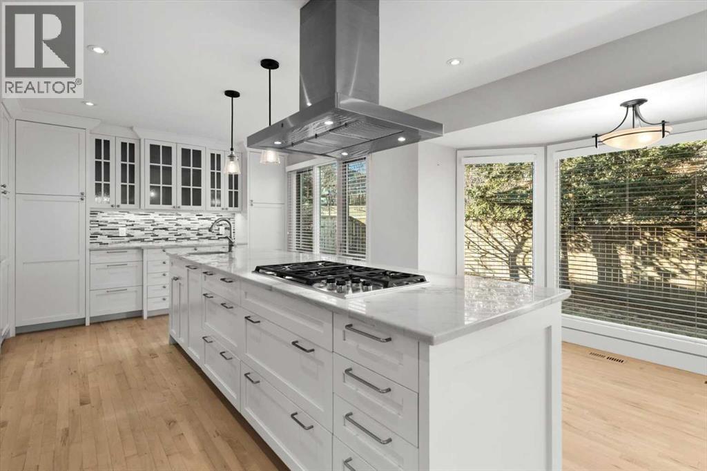 15 Oakmount Place Sw, Calgary, Alberta  T2V 4Y2 - Photo 9 - A2278767