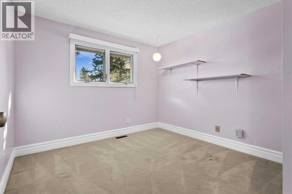 15 Oakmount Place Sw, Calgary, Alberta  T2V 4Y2 - Photo 30 - A2278767