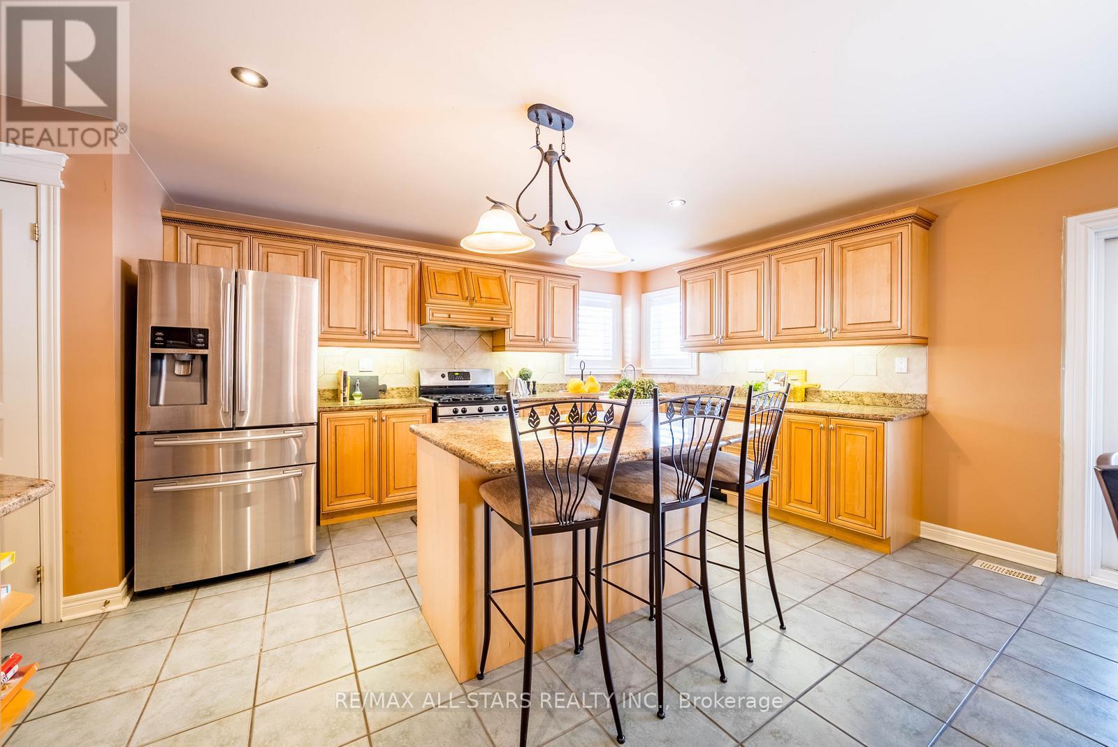 102 Dawnhill Avenue, Oshawa, Ontario  L1J 8G4 - Photo 15 - E12790906