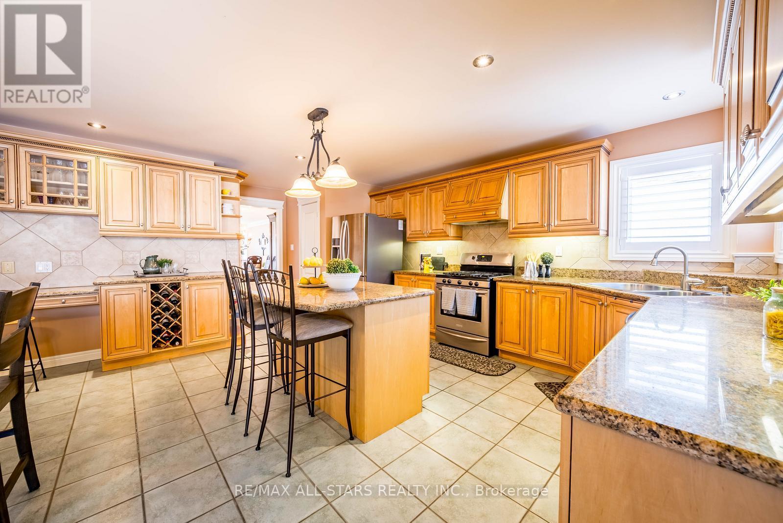 102 Dawnhill Avenue, Oshawa, Ontario  L1J 8G4 - Photo 16 - E12790906