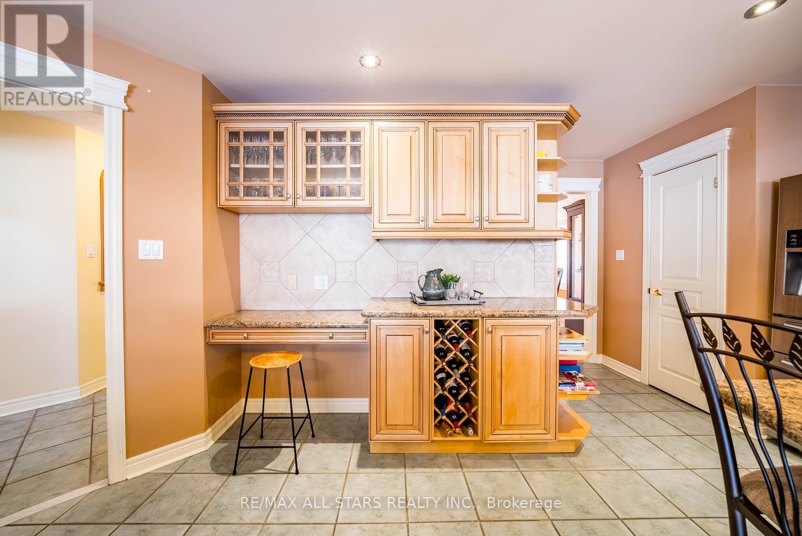 102 Dawnhill Avenue, Oshawa, Ontario  L1J 8G4 - Photo 17 - E12790906