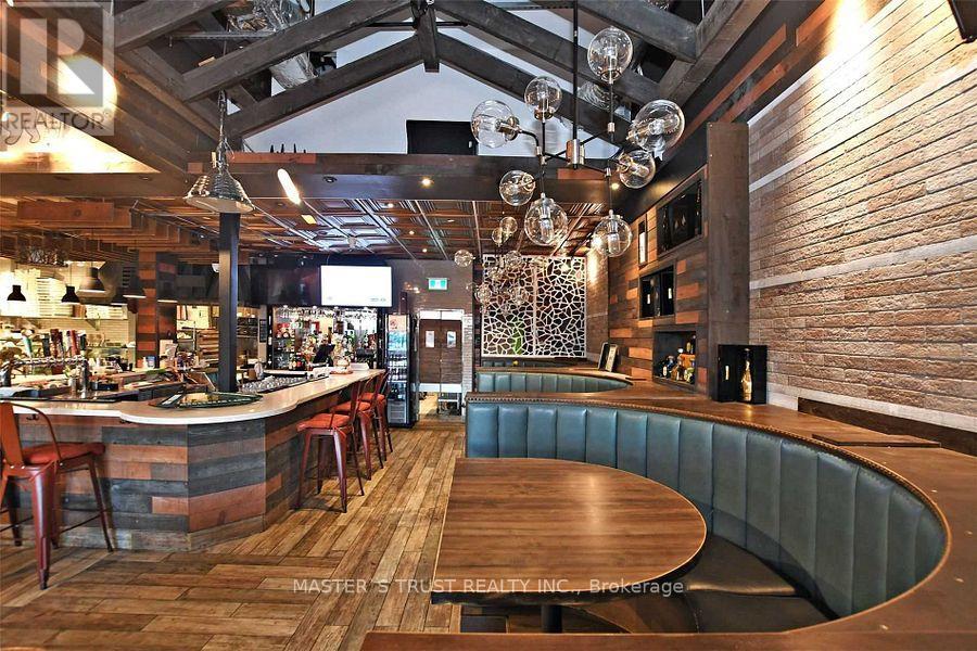 9 &106 - 7181 Yonge Street, Markham, Ontario  L3T 0C7 - Photo 5 - N12790910