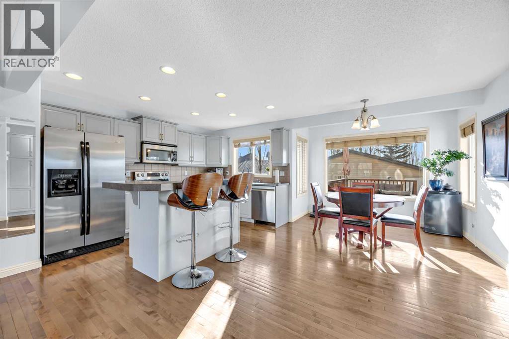 139 Prestwick Point Se, Calgary, Alberta  T2Z 4K7 - Photo 8 - A2282449