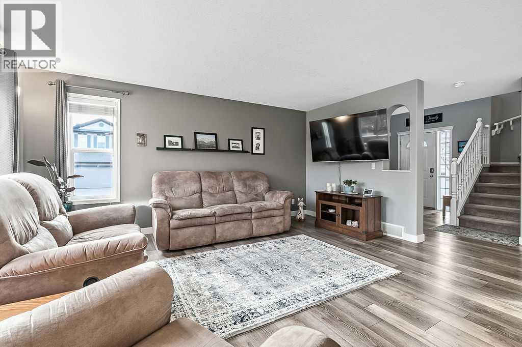 115 Cougarstone Square Sw, Calgary, Alberta  T3H 5J4 - Photo 16 - A2286206