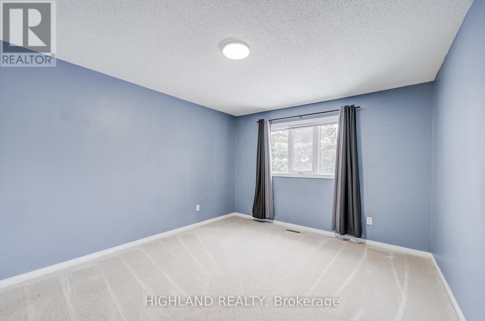 2070 Castlefield Crescent, Oakville, Ontario  L6H 5B3 - Photo 22 - W12692090