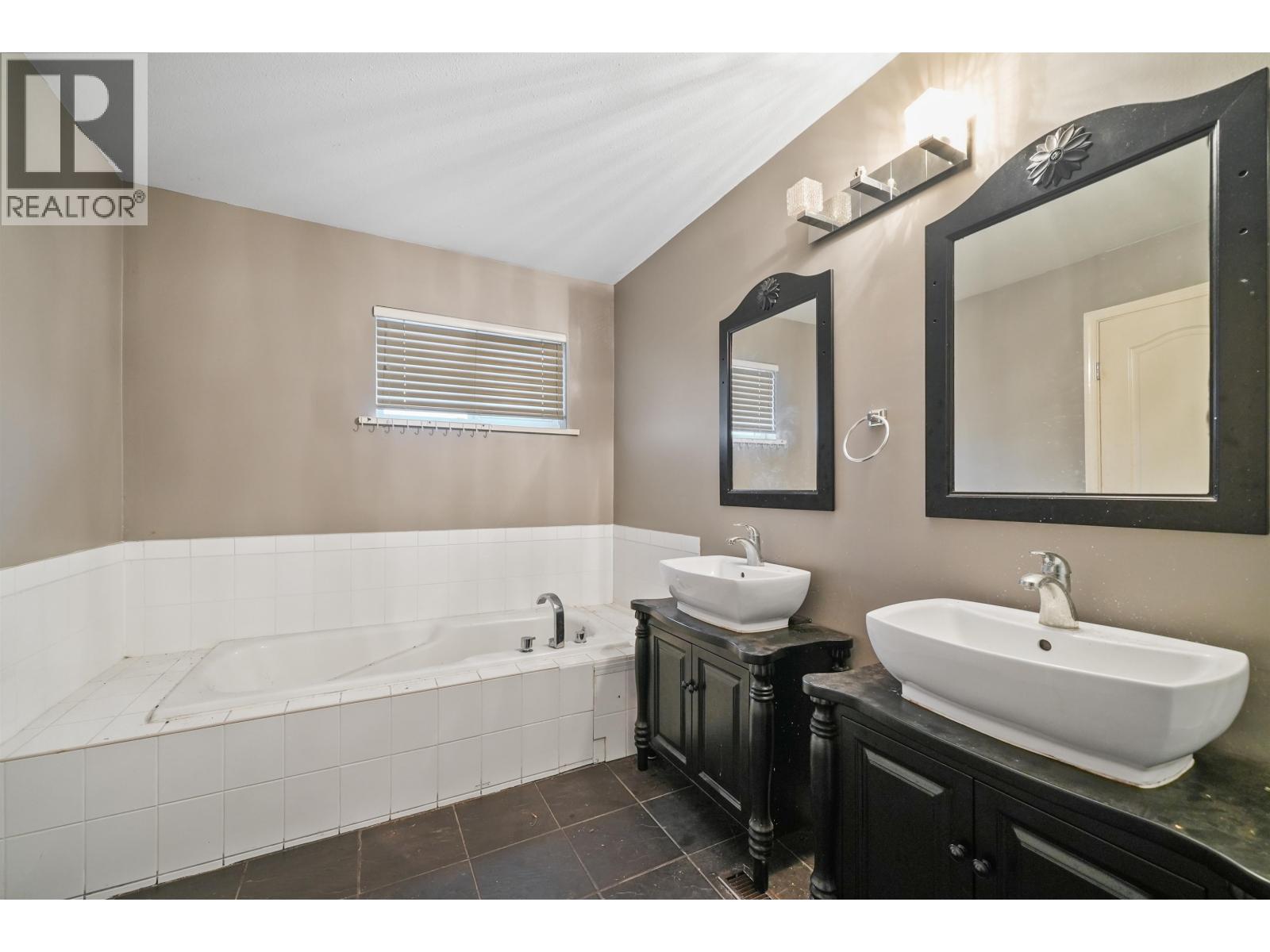 3 1615 Shaughnessy Street, Port Coquitlam, British Columbia  V3C 6K9 - Photo 8 - R3085991