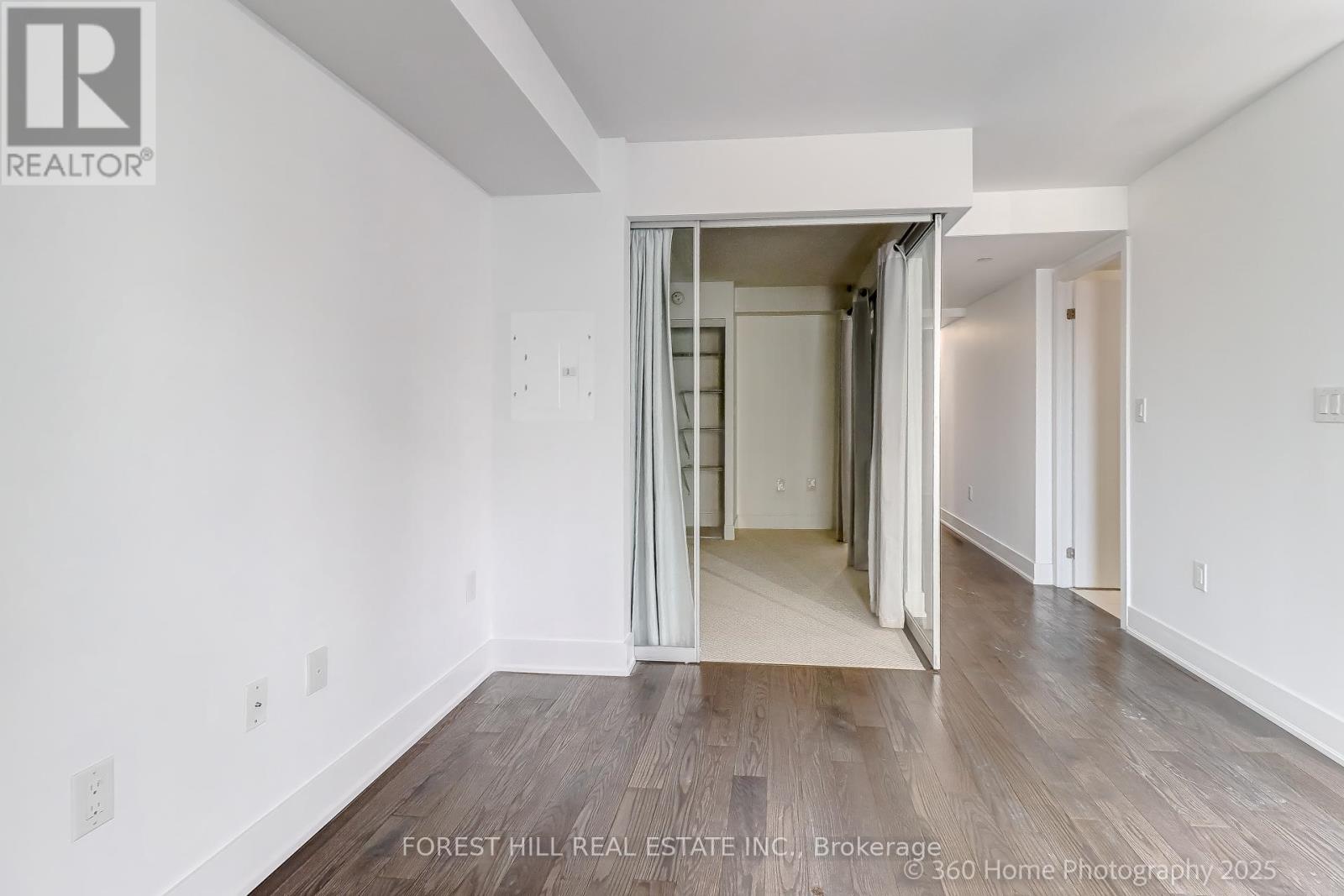 2103 - 955 Bay Street, Toronto (Bay Street Corridor), Ontario  M5S 0C6 - Photo 16 - C12784730