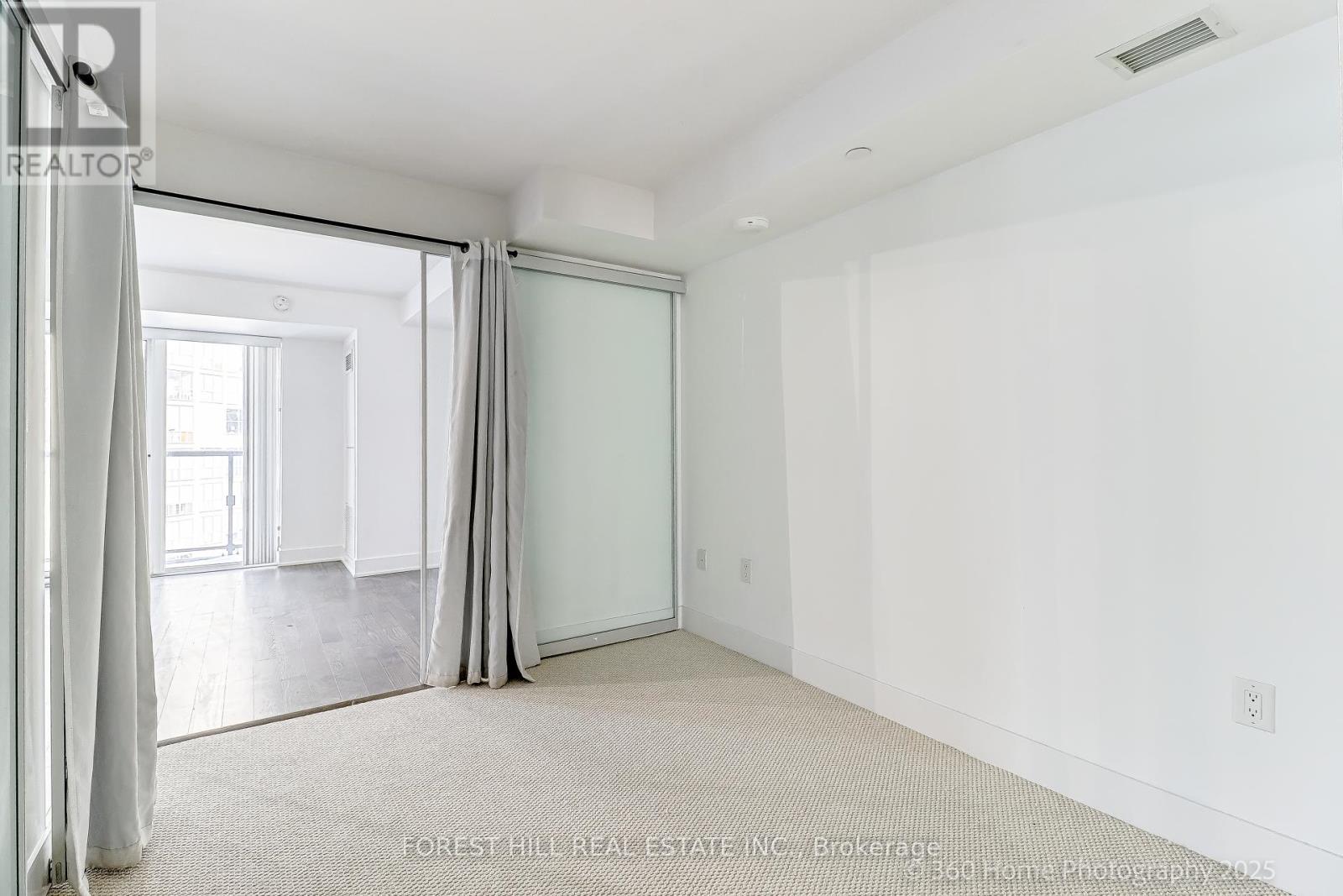 2103 - 955 Bay Street, Toronto (Bay Street Corridor), Ontario  M5S 0C6 - Photo 26 - C12784730