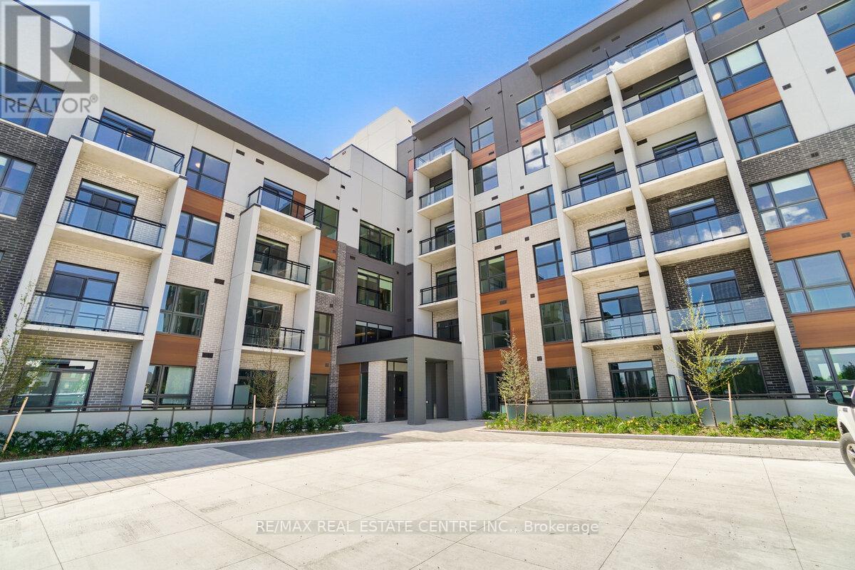 119 - 95 DUNDAS STREET W, Oakville, Ontario