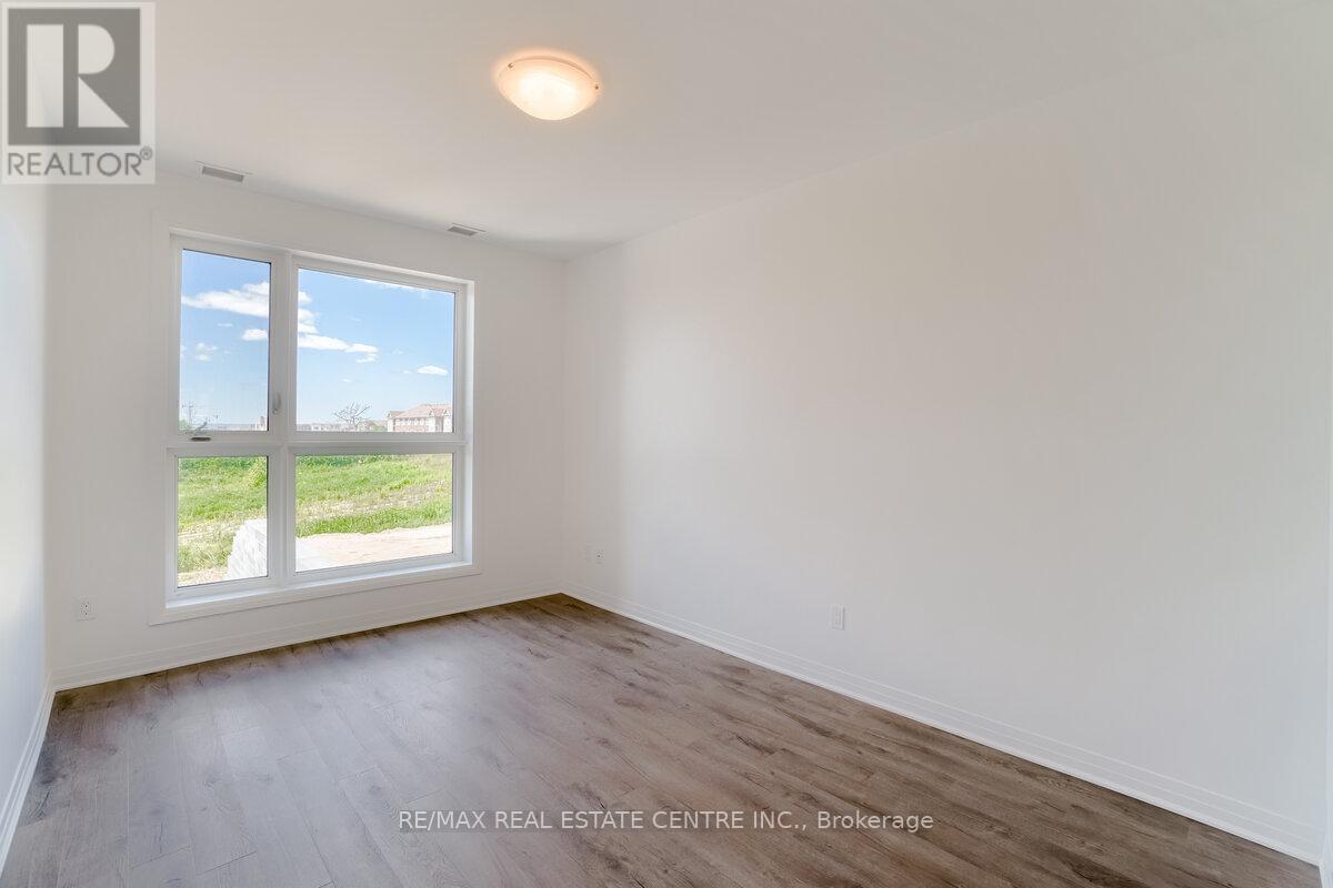 119 - 95 Dundas Street W, Oakville, Ontario  L6M 5N4 - Photo 16 - W12790920