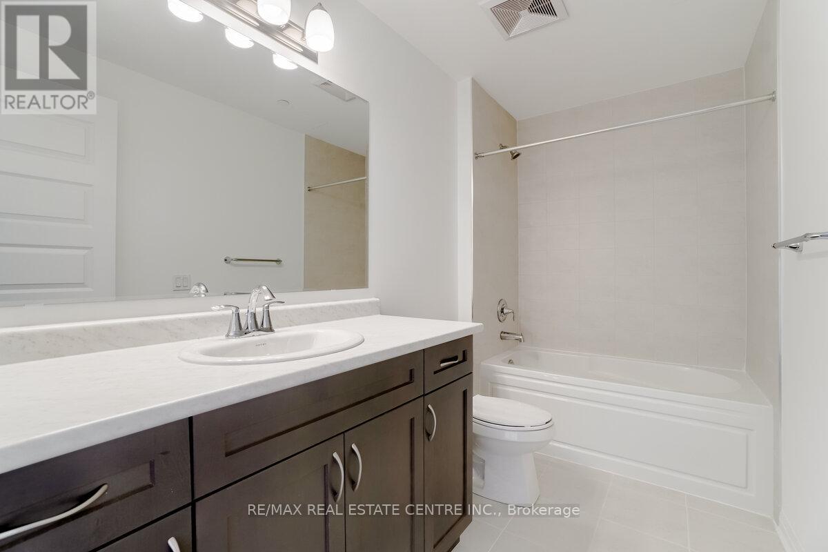 119 - 95 Dundas Street W, Oakville, Ontario  L6M 5N4 - Photo 22 - W12790920