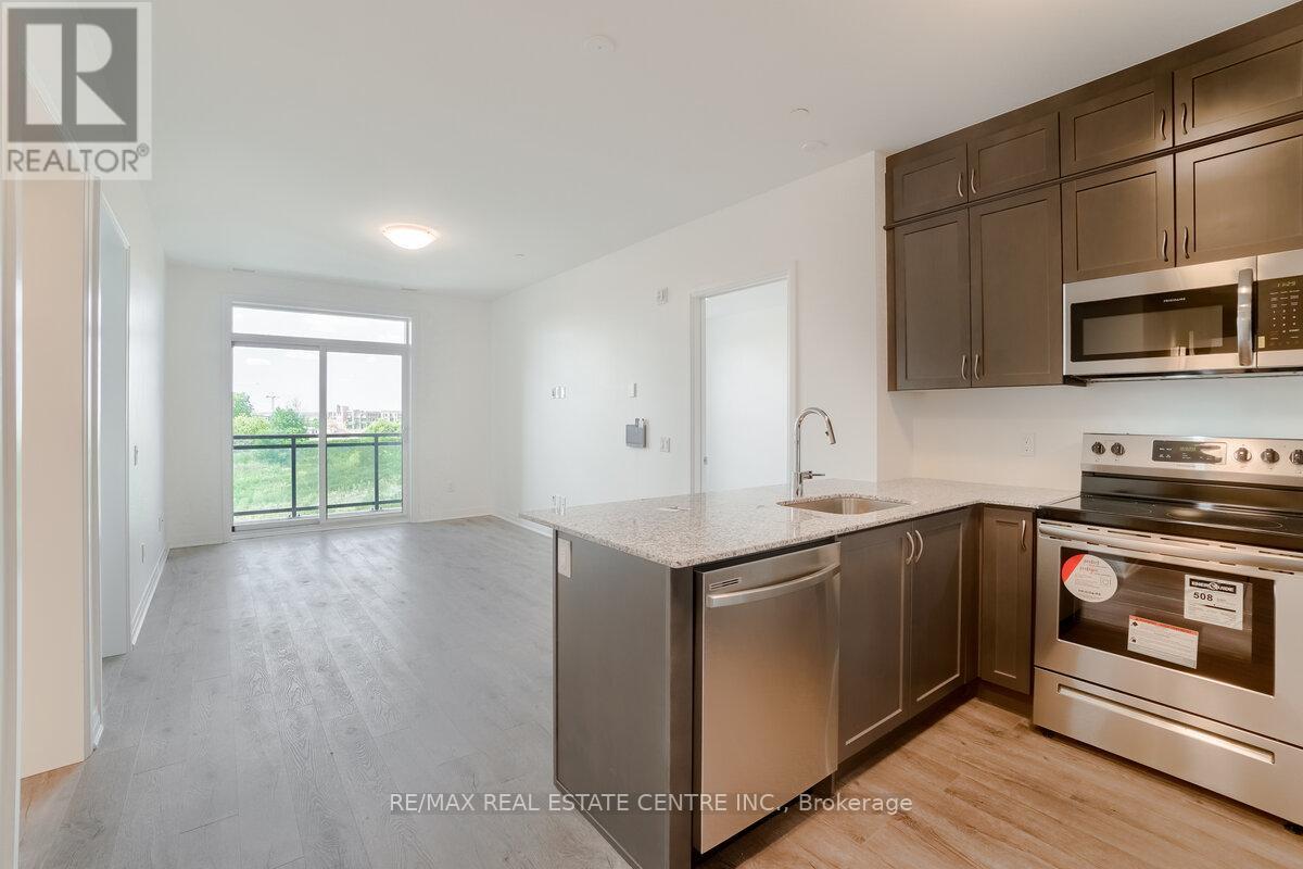 119 - 95 Dundas Street W, Oakville, Ontario  L6M 5N4 - Photo 7 - W12790920