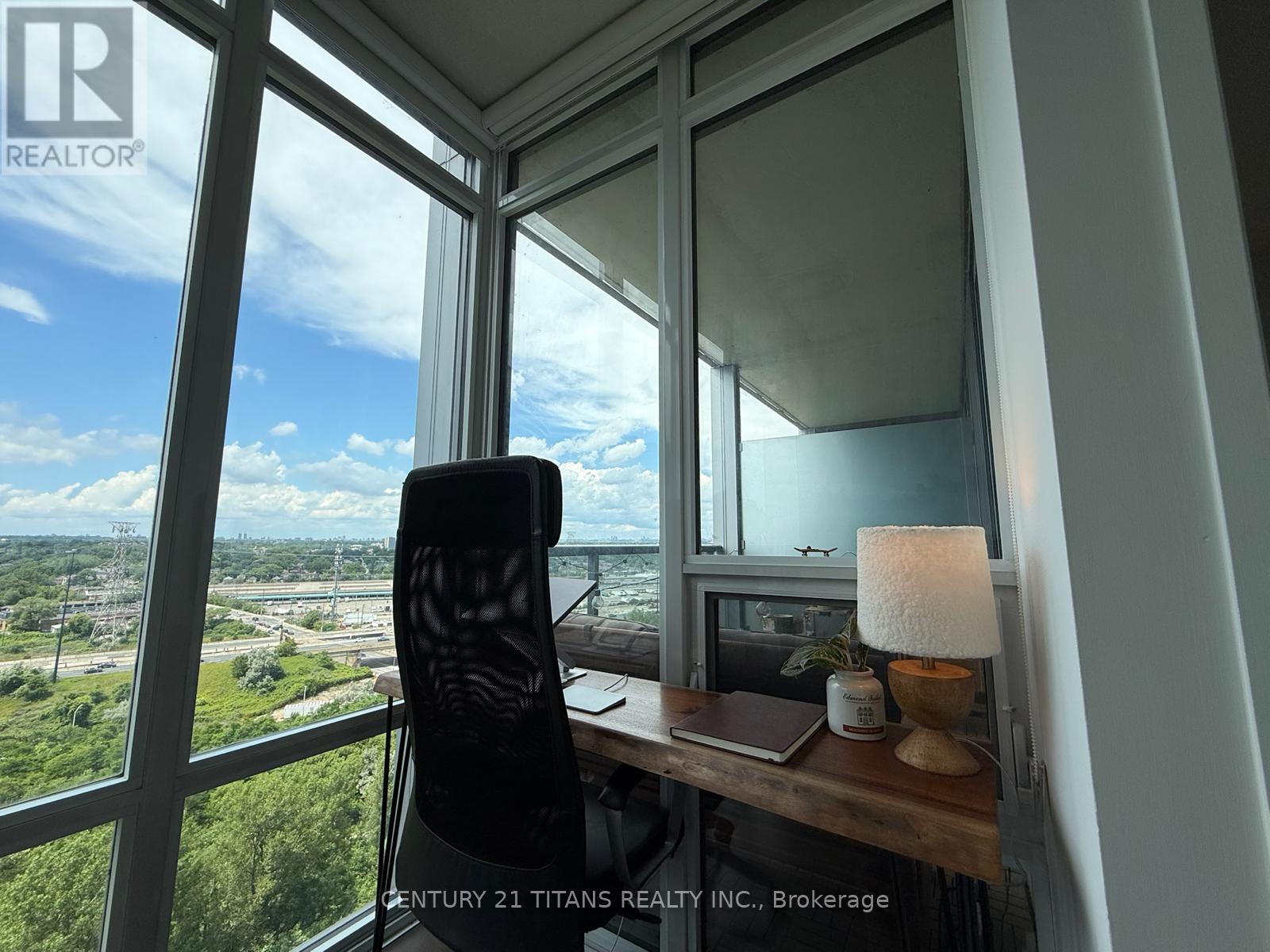 2015 - 88 Park Lawn Road, Toronto, Ontario  M8Y 0B5 - Photo 16 - W12790922