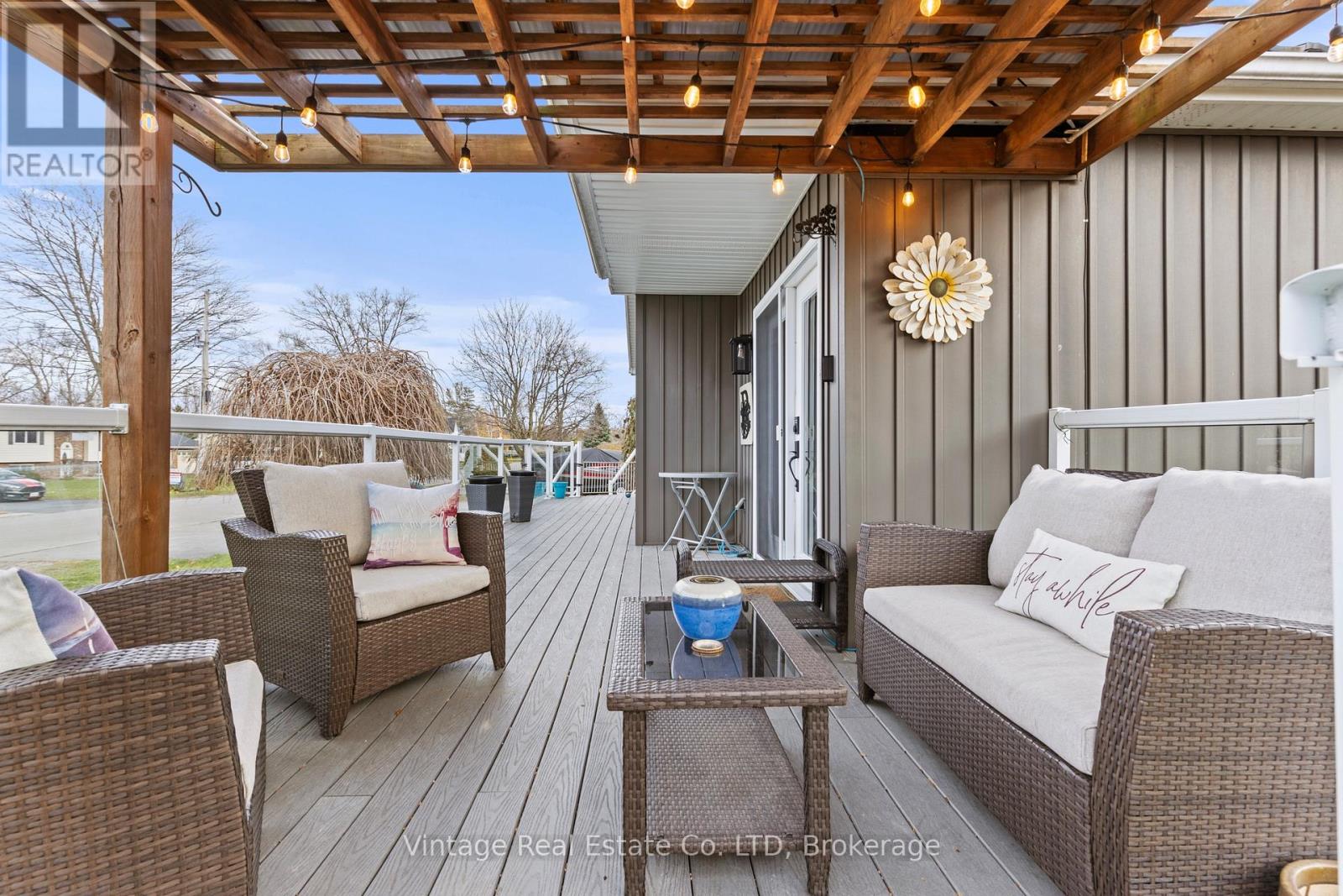 104 Concession Road E, Haldimand (Dunnville), Ontario  N1A 1A1 - Photo 5 - X12789156