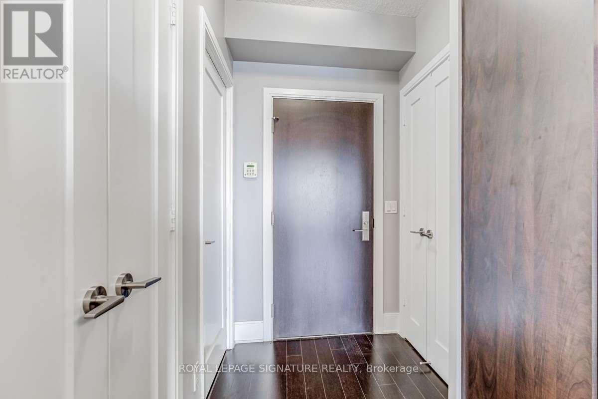 1808 - 25 Broadway Avenue, Toronto, Ontario  M4P 1T7 - Photo 3 - C12790778