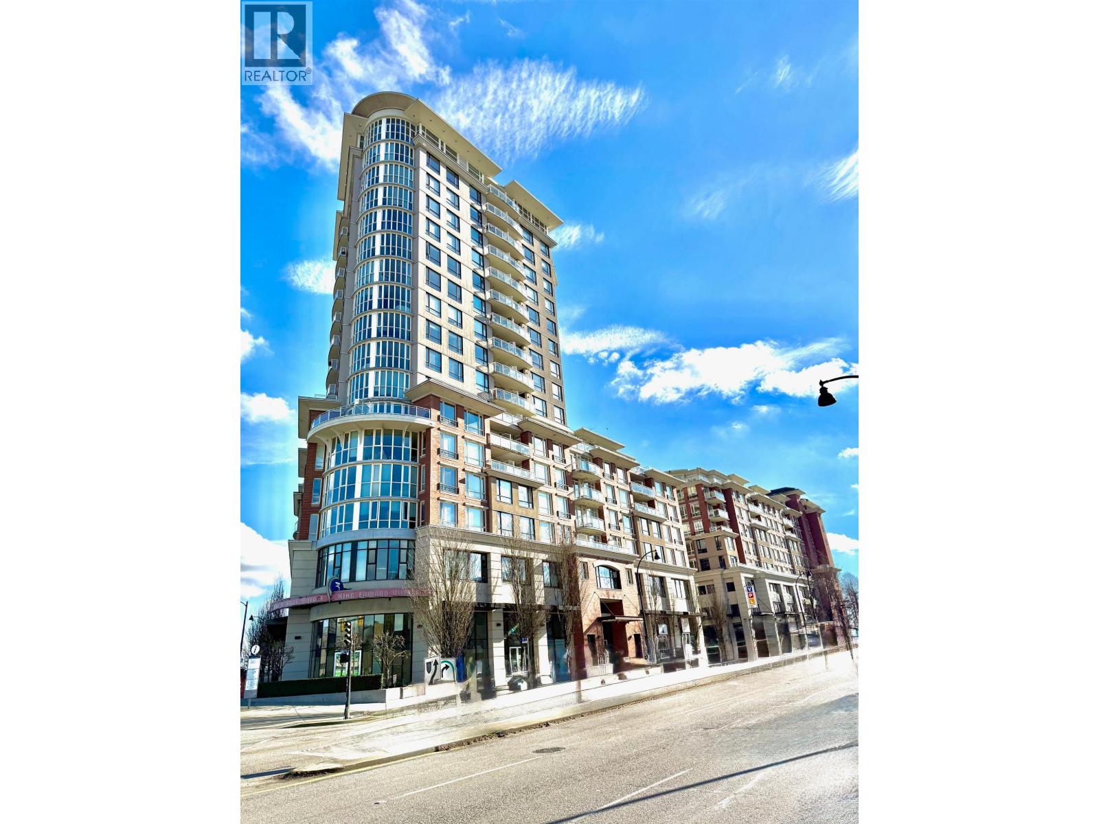 302 4028 KNIGHT STREET, Vancouver, British Columbia