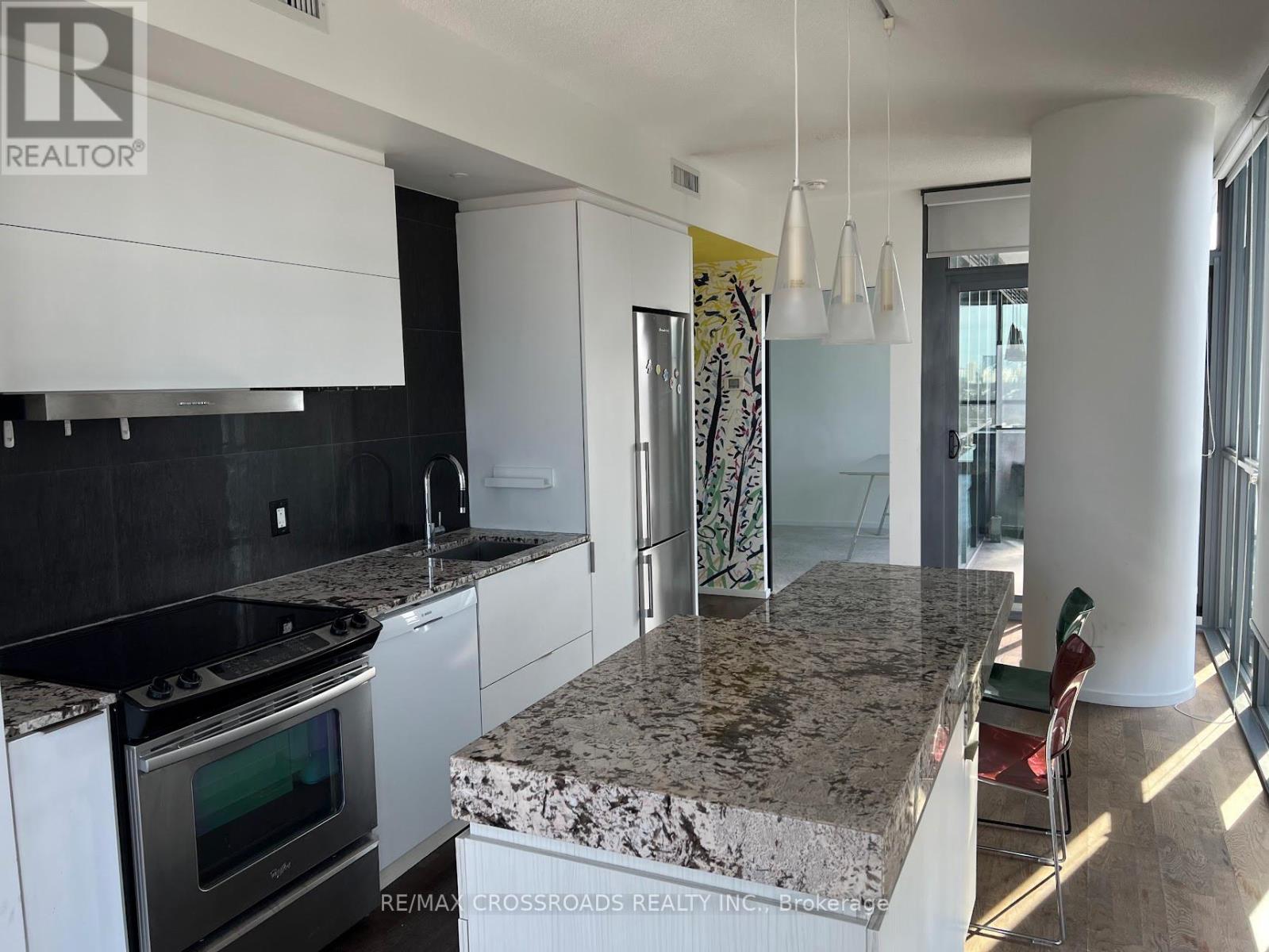 3206 - 101 Charles Street E, Toronto, Ontario  M4Y 0A9 - Photo 2 - C12790960