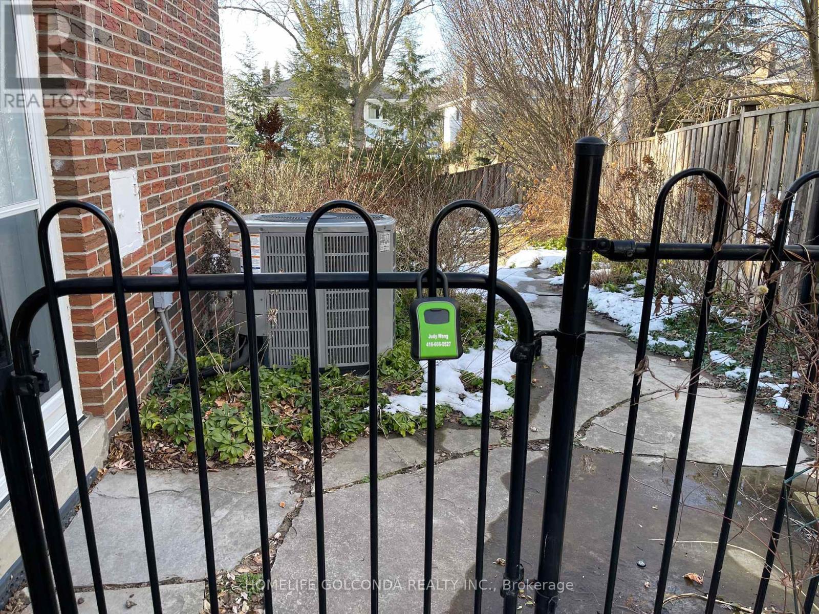 24 Meadowglade Crescent, Toronto, Ontario  M2J 1C7 - Photo 16 - C12790962