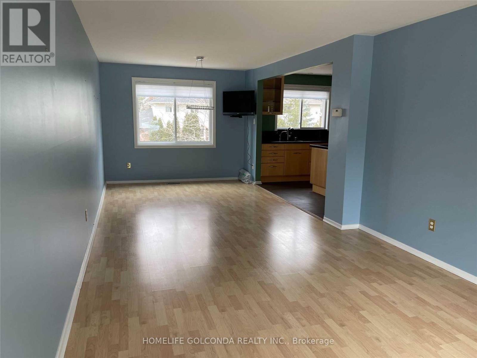 24 Meadowglade Crescent, Toronto, Ontario  M2J 1C7 - Photo 4 - C12790964