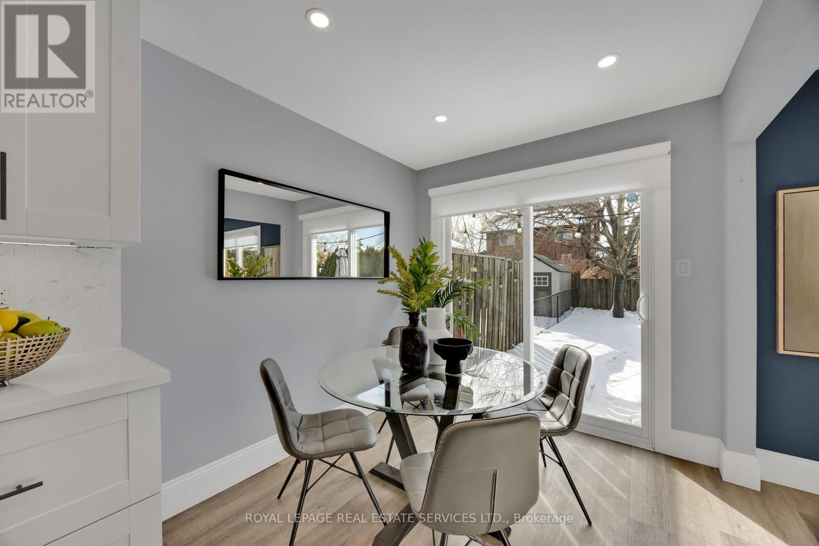 284 Rimmington Drive, Oakville, Ontario  L6H 3N5 - Photo 13 - W12790966