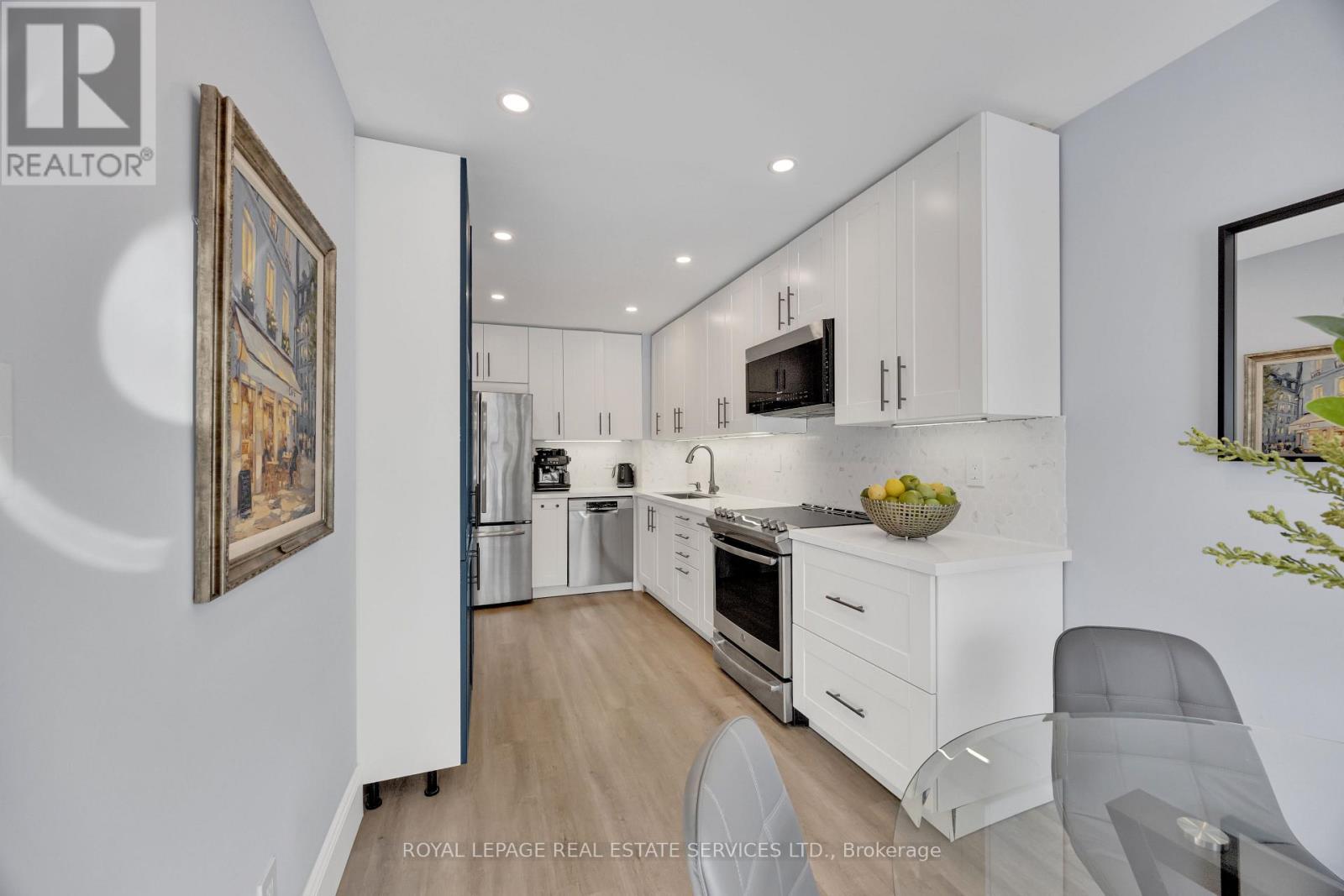 284 Rimmington Drive, Oakville, Ontario  L6H 3N5 - Photo 15 - W12790966