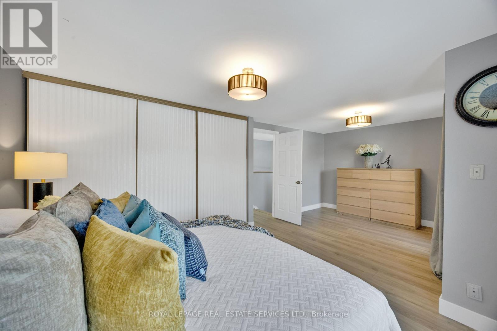 284 Rimmington Drive, Oakville, Ontario  L6H 3N5 - Photo 23 - W12790966