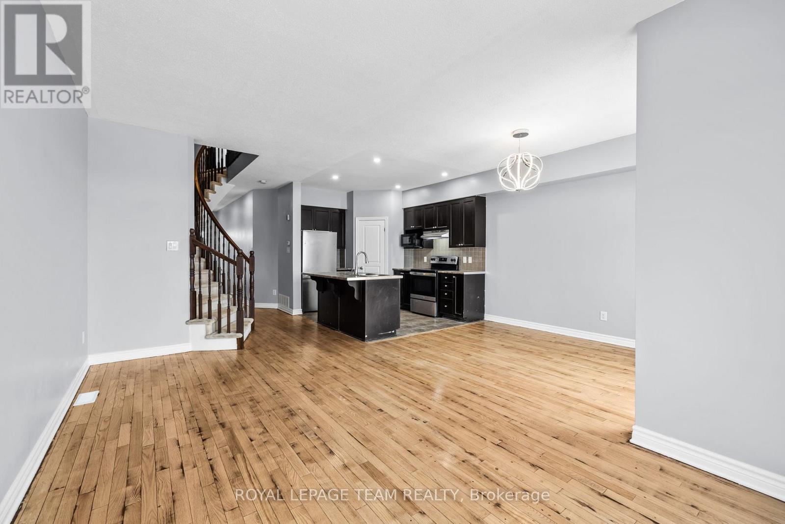 943 Klondike Road, Ottawa, Ontario  K2W 0E3 - Photo 8 - X12722276