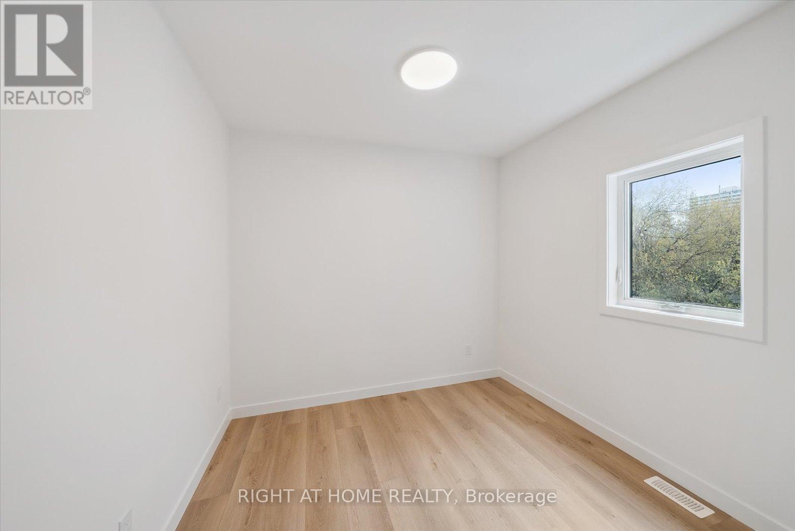 5 - 125 Kendal Ave Avenue, Toronto, Ontario  M5R 1L8 - Photo 10 - C12790994