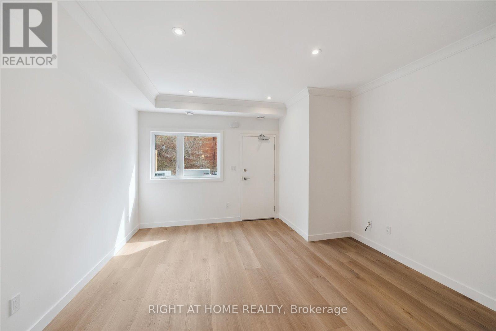 5 - 125 Kendal Ave Avenue, Toronto, Ontario  M5R 1L8 - Photo 5 - C12790994