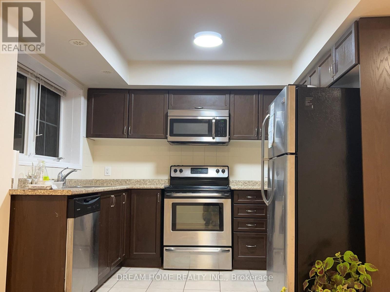 13 - 2441 Greenwich Drive, Oakville (Wm Westmount), Ontario  L6M 0S4 - Photo 4 - W12658522