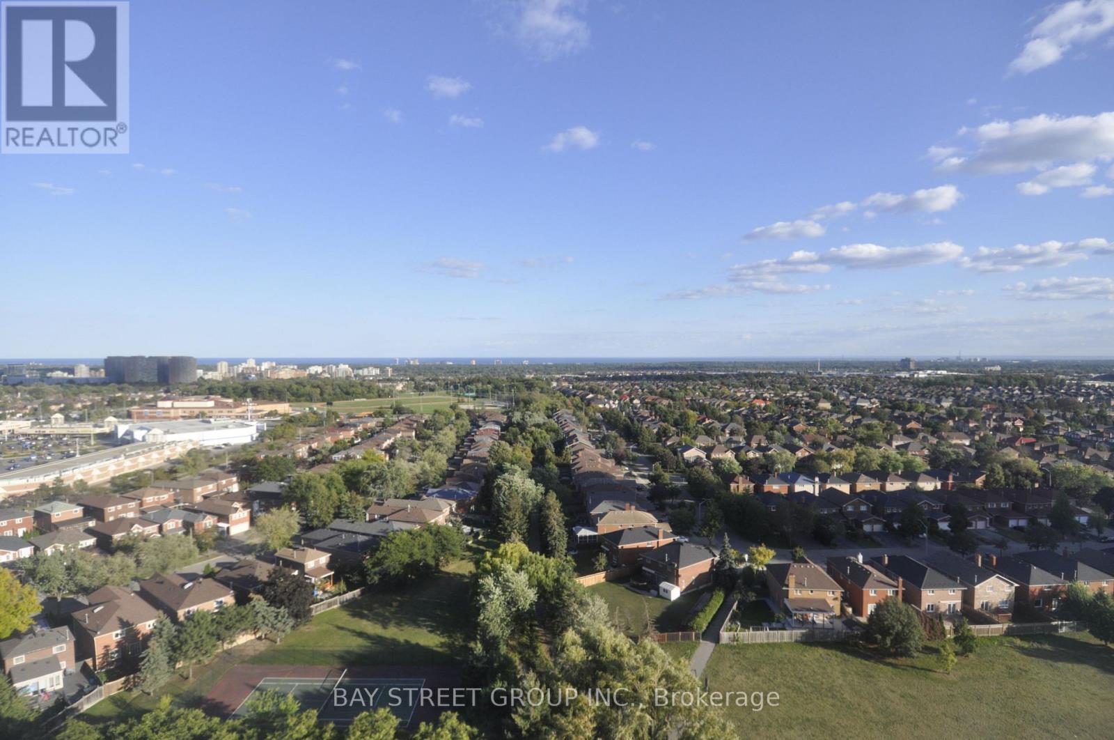 1903 Primary Bedroom - 400 Webb Drive, Mississauga, Ontario  L5B 3Z7 - Photo 9 - W12790986