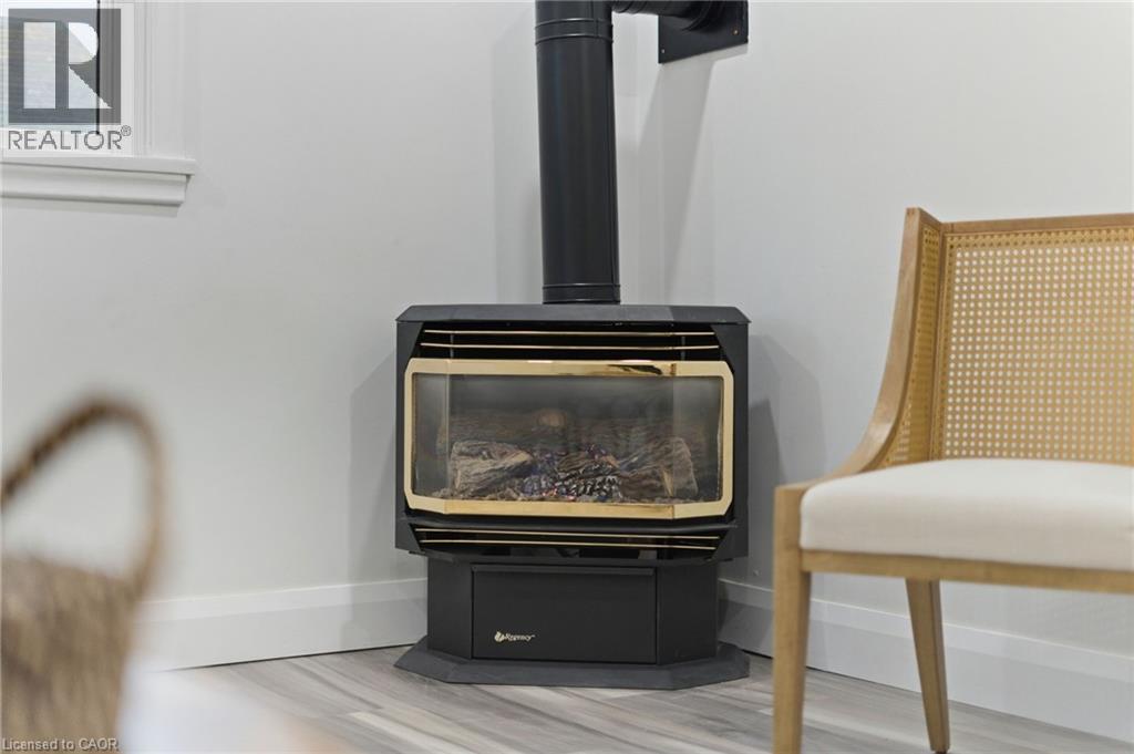 53 Livingston Avenue, Grimsby, Ontario  L3M 1L3 - Photo 34 - 40799545