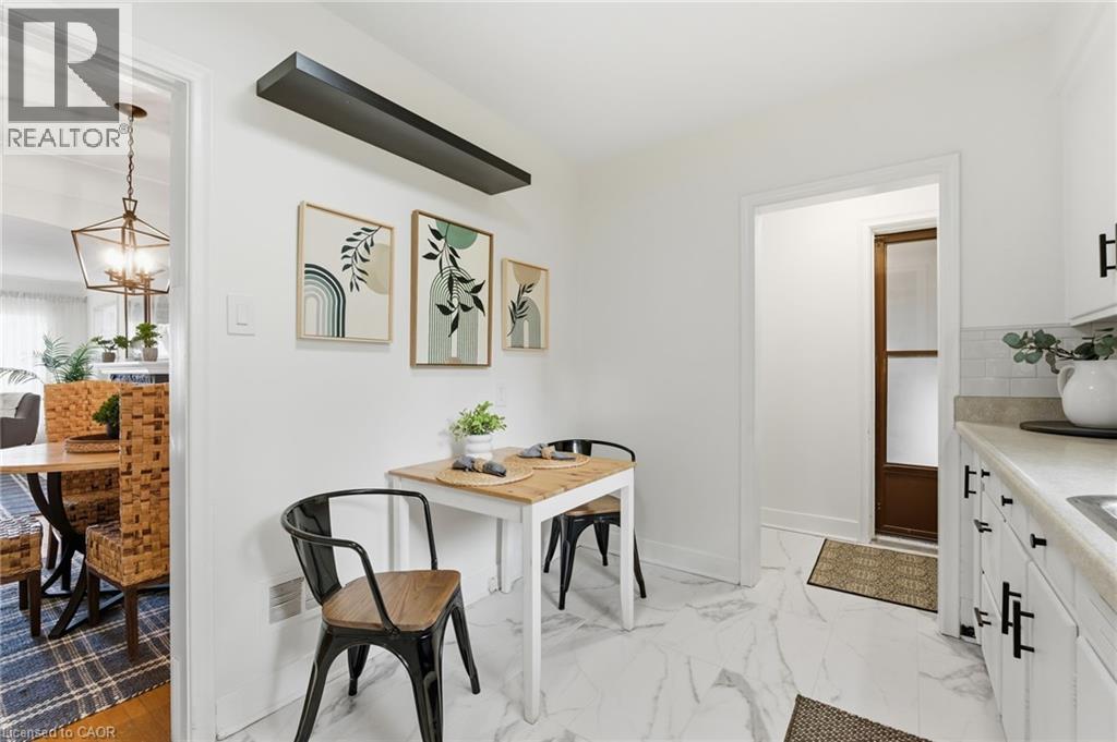 53 Livingston Avenue, Grimsby, Ontario  L3M 1L3 - Photo 15 - 40799570