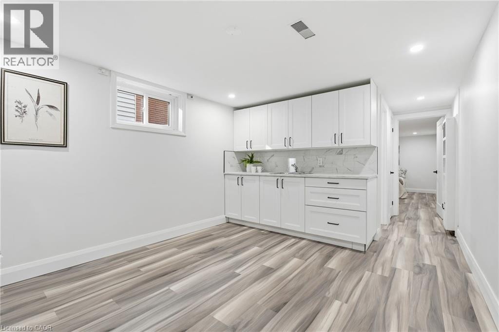 53 Livingston Avenue, Grimsby, Ontario  L3M 1L3 - Photo 37 - 40799570