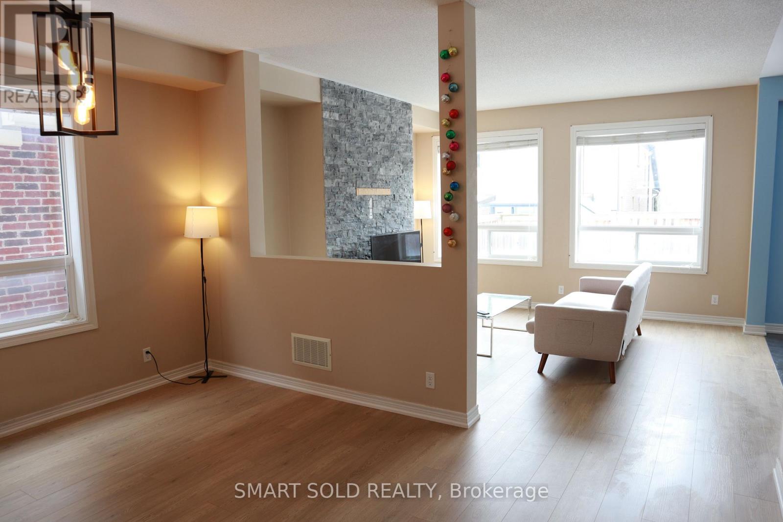 153 Iribelle Avenue, Oshawa, Ontario  L1L 0C1 - Photo 5 - E12791000