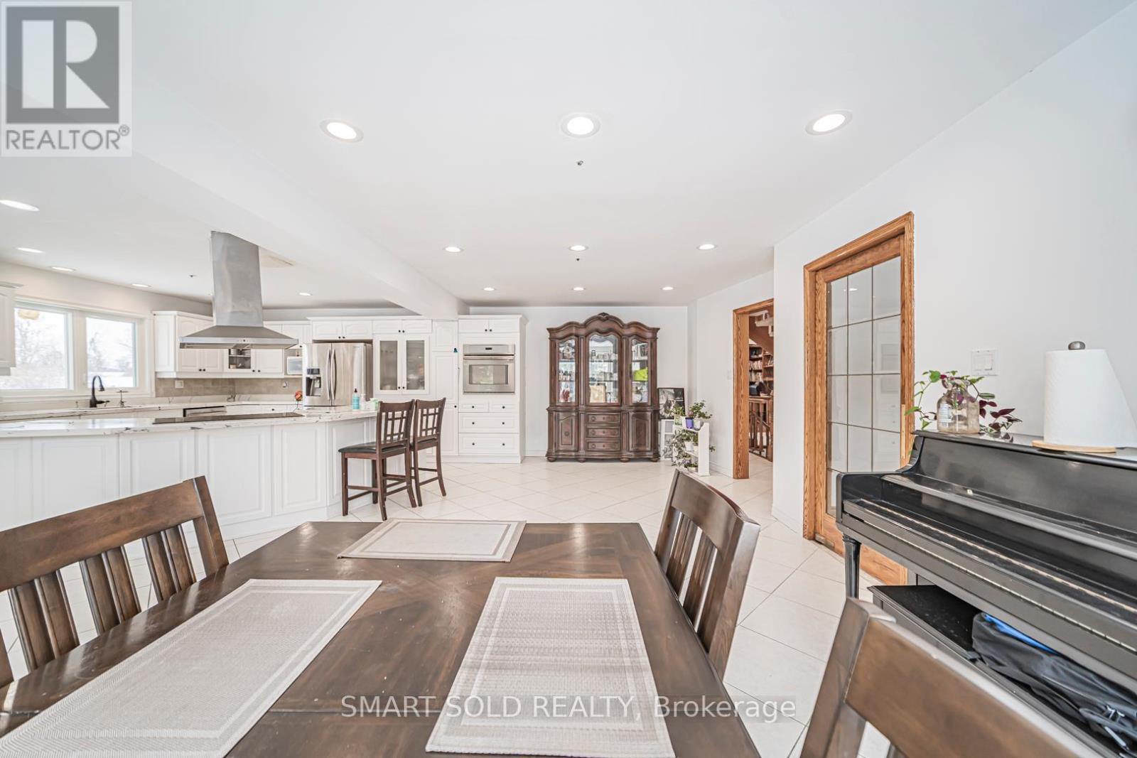 1008 Mount Albert Road, East Gwillimbury, Ontario  L0G 1V0 - Photo 11 - N12791010